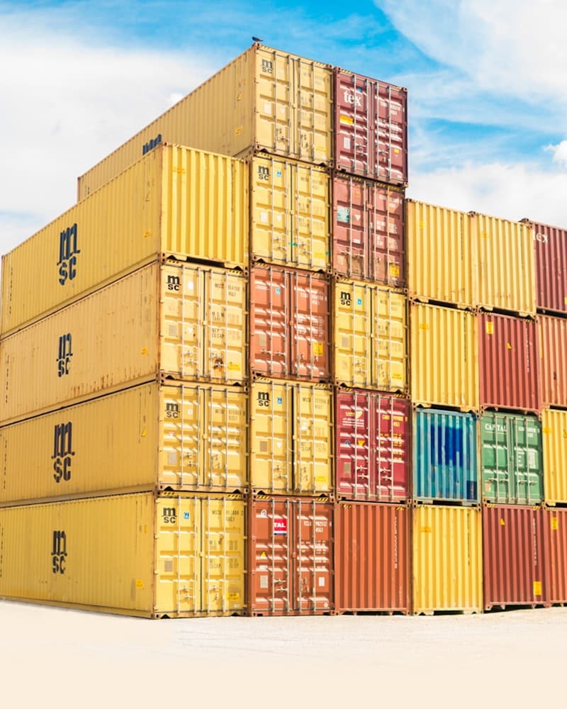 SwiftRoute Logistics — Logisztika